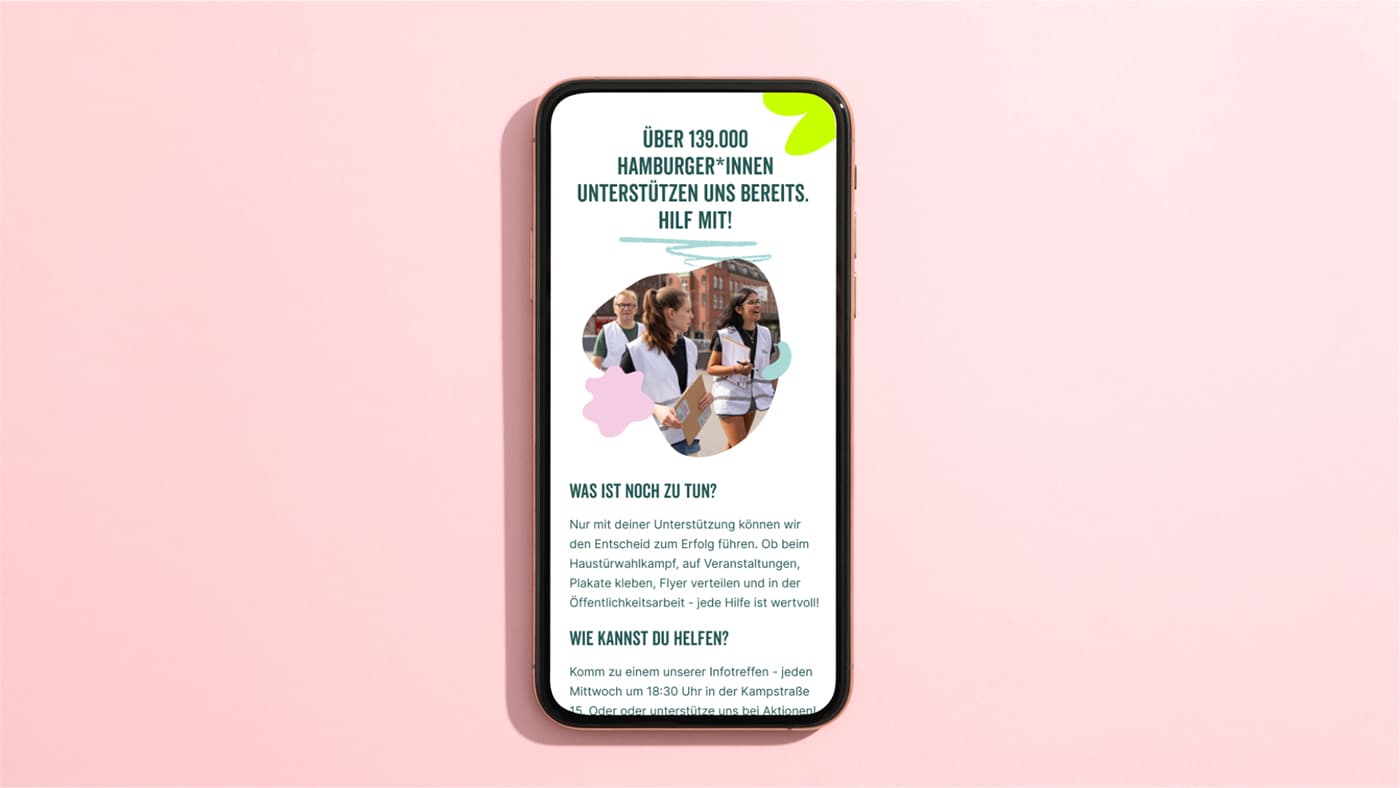 Mockup einer Smartphones mit Ausschnitt der Webseite  des Hamburger Zukunftsentscheids
